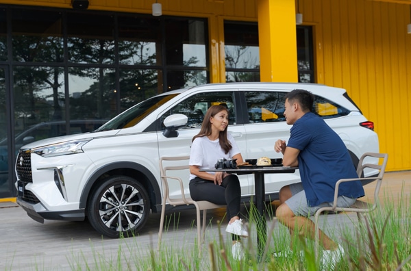 Car hire in Chiang Mai Thailand - Toyota Veloz