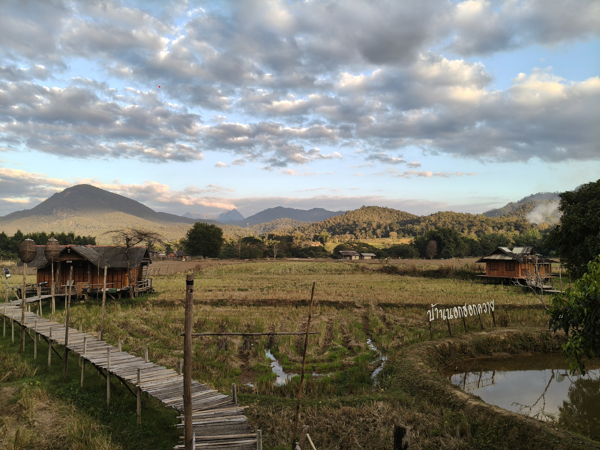 Muang Kong remains beautifully authentic, waiting to be discovered.