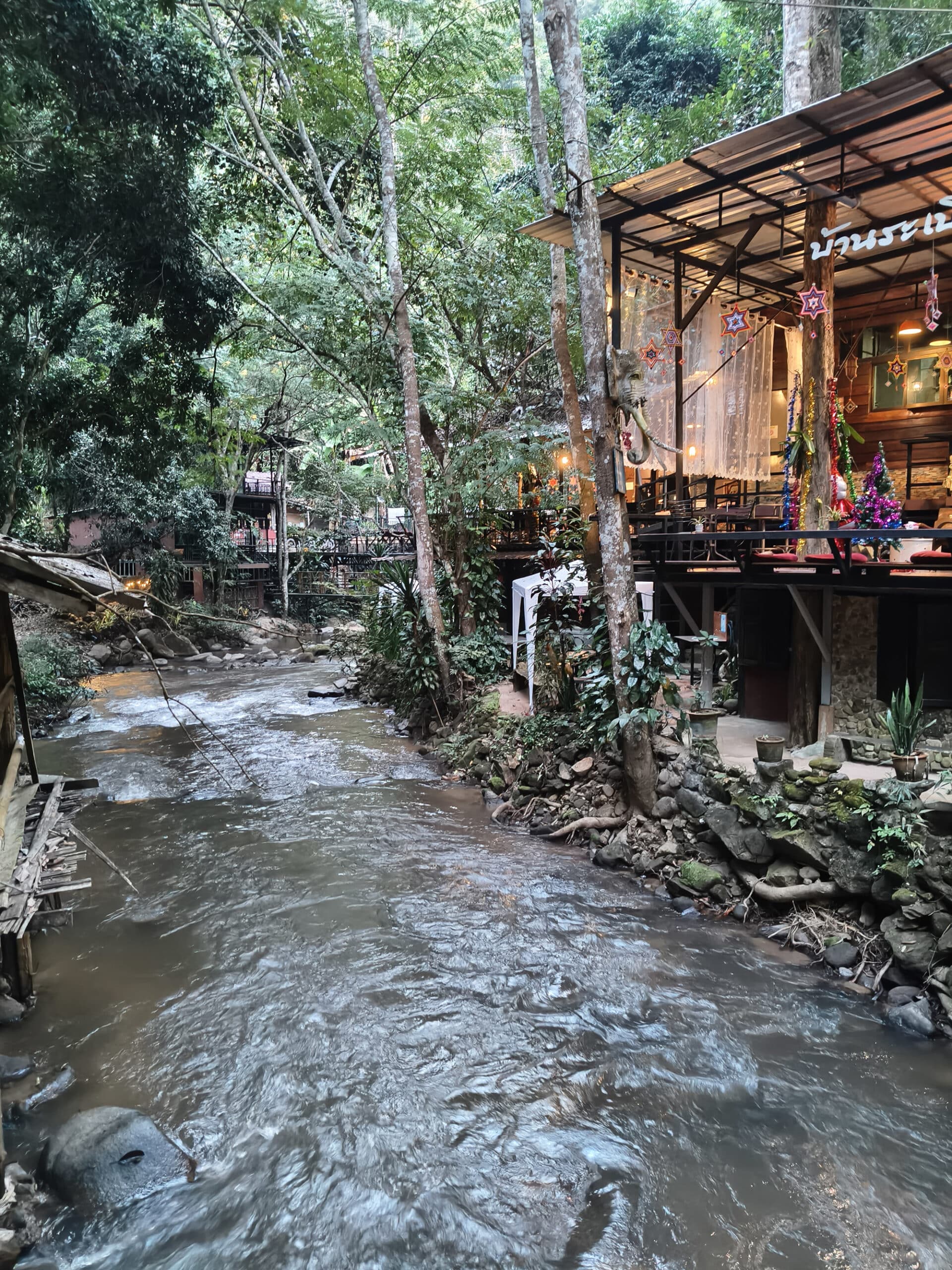 Homemade Cakes & Café Homemade cakes and café at Ban Tarnchevee Homestay