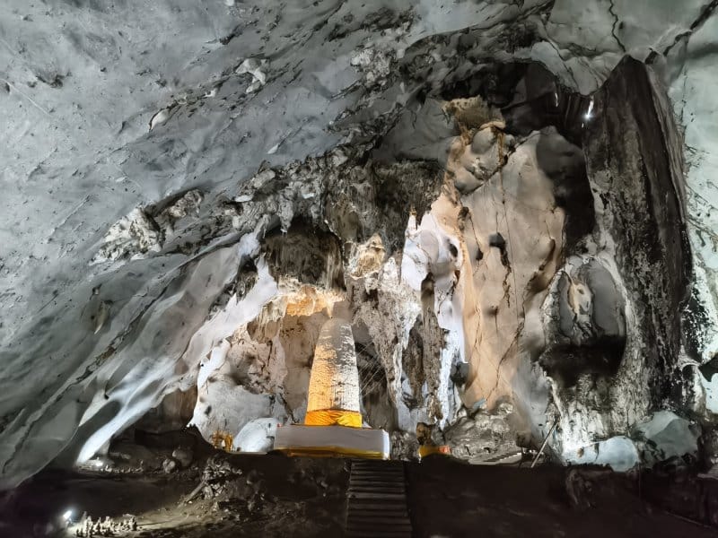 Muang On Cave Chiang Mai Muang On Cave - A Great Stop on the Way to Mae Kampong