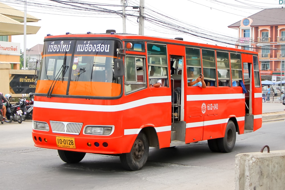 minibus to pai
